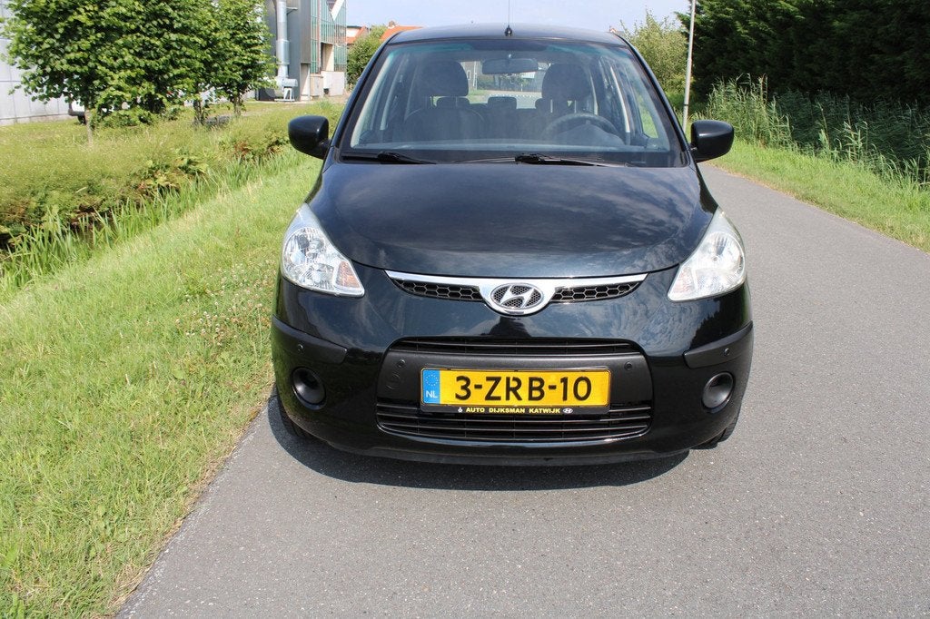 Hyundai I10 1.1 Active Automaat met Airco, Auto's, Hyundai, Gebruikt, 31 €/maand, 4 cilinders, Zwart
