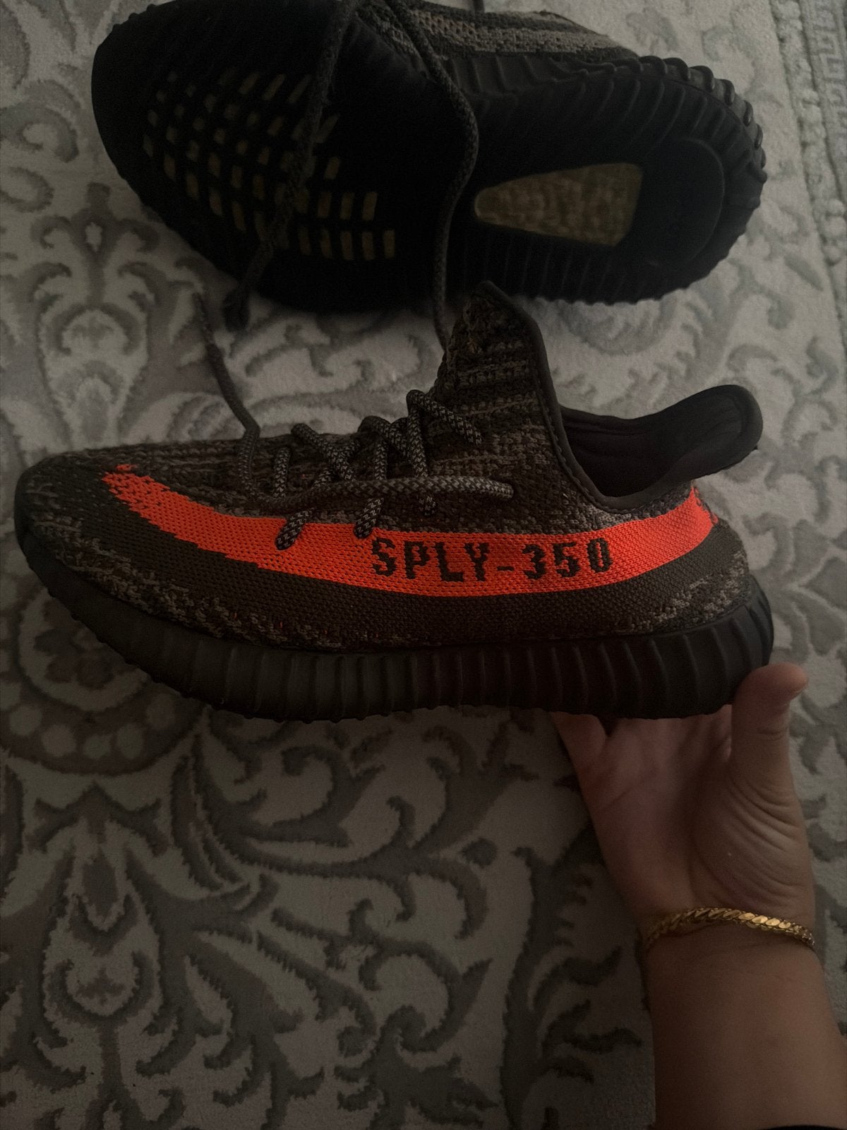 Adidas Yeezy Boost 350 V2 Beluga 2.0 - Maat 37/1/3, Ophalen of Verzenden, Gedragen, Grijs, Sneakers of Gympen