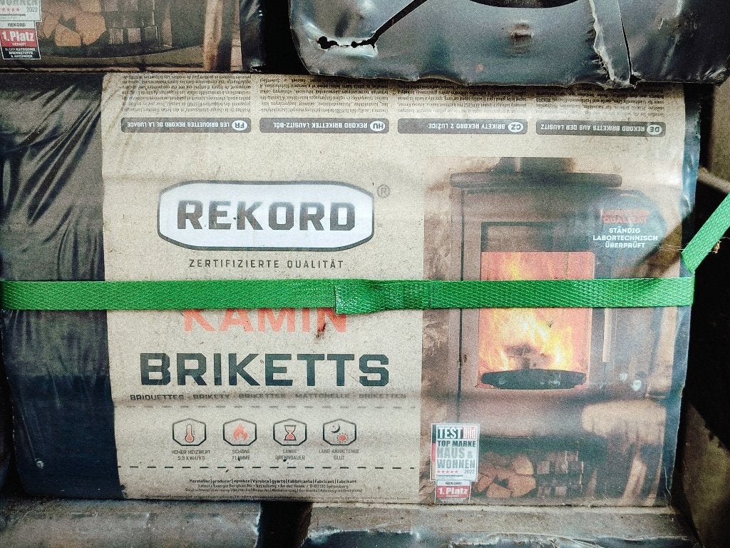 Rekord bruinkool briketten € 2,50 per pak, Minder dan 3 m³, Ophalen, Overige houtsoorten, Blokken