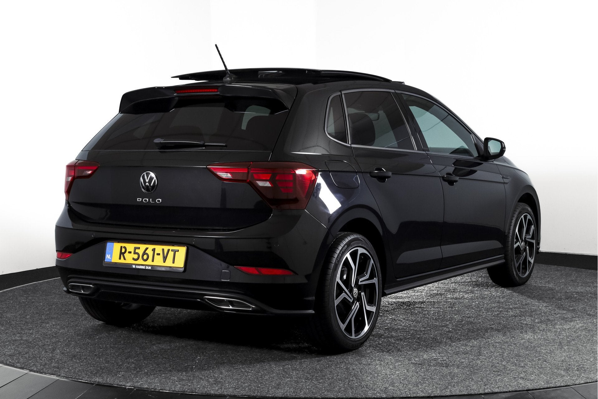 Volkswagen Polo 1.0 TSI R-Line Business S/K Panodak | Dig. C, Auto's, Voorwielaandrijving, Gebruikt, Euro 6, 580 kg