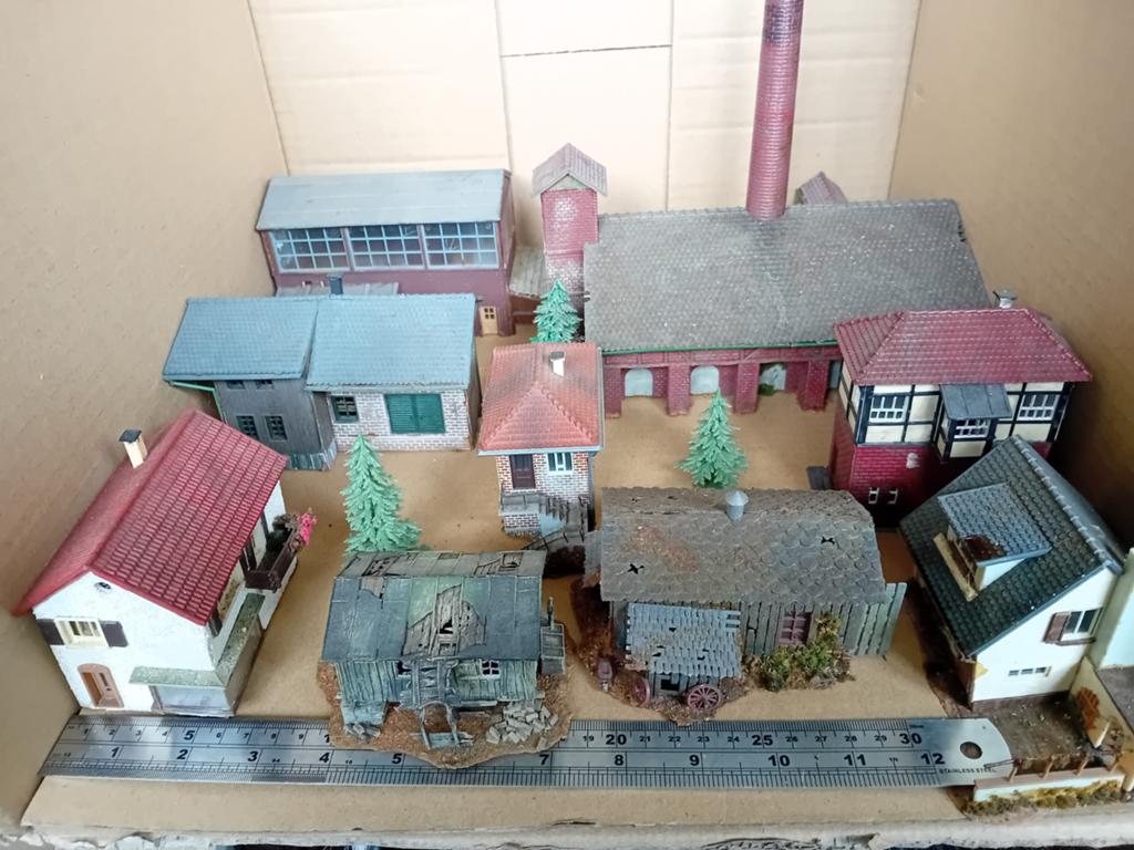 Huisjes voor bij dorpje modeltrein, Ophalen of Verzenden, Gelijkstroom of Wisselstroom, Brug, Tunnel of Gebouw, Overige merken