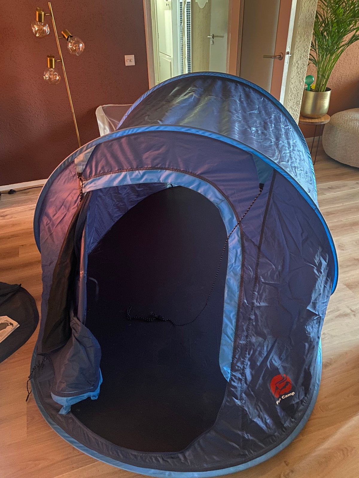 Pop up tent 2 persoons, Ophalen of Verzenden, Zo goed als nieuw, Tot en met 2