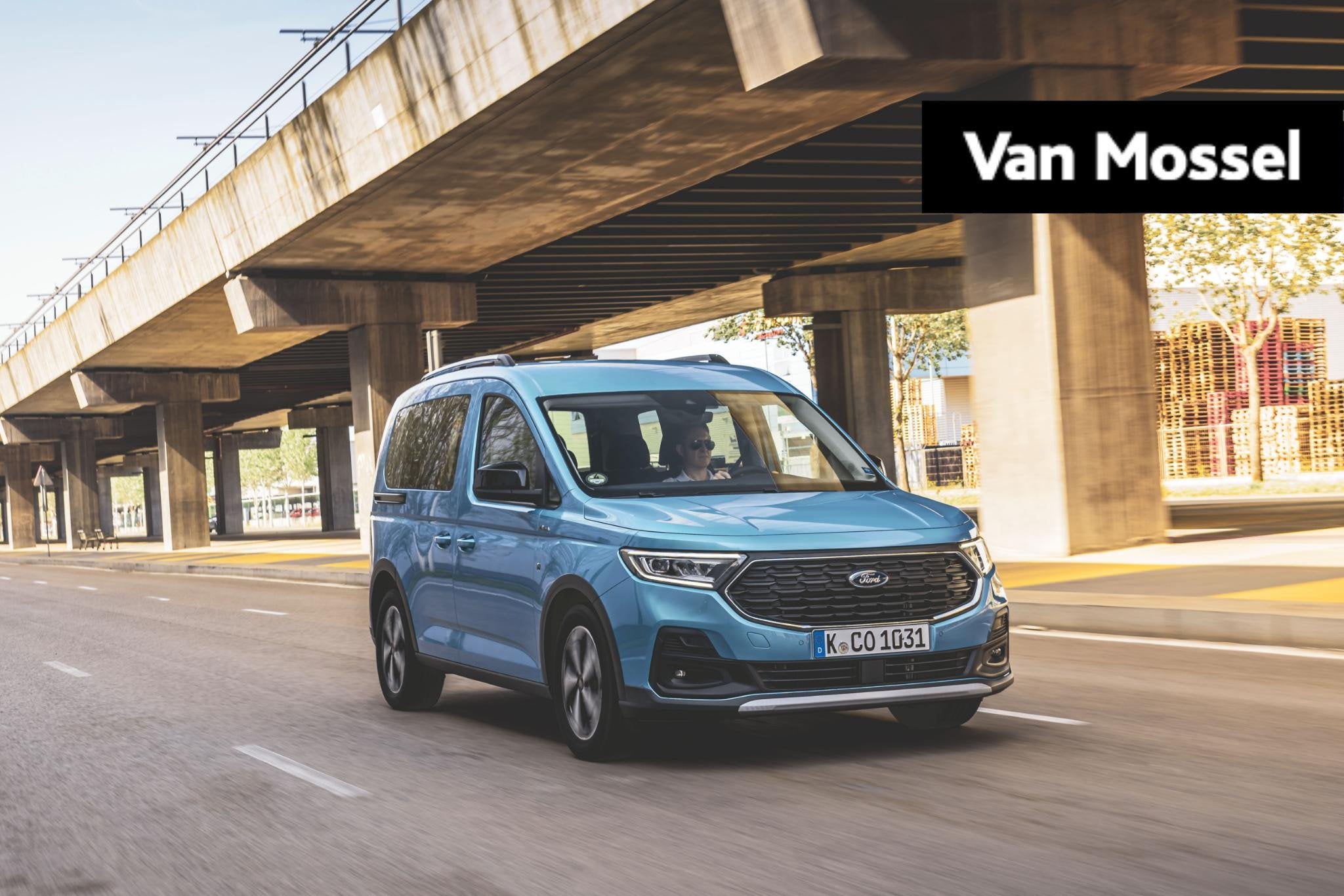Ford Tourneo Connect 1.5 EcoBoost PHEV L1 Titanium | 5-Perso