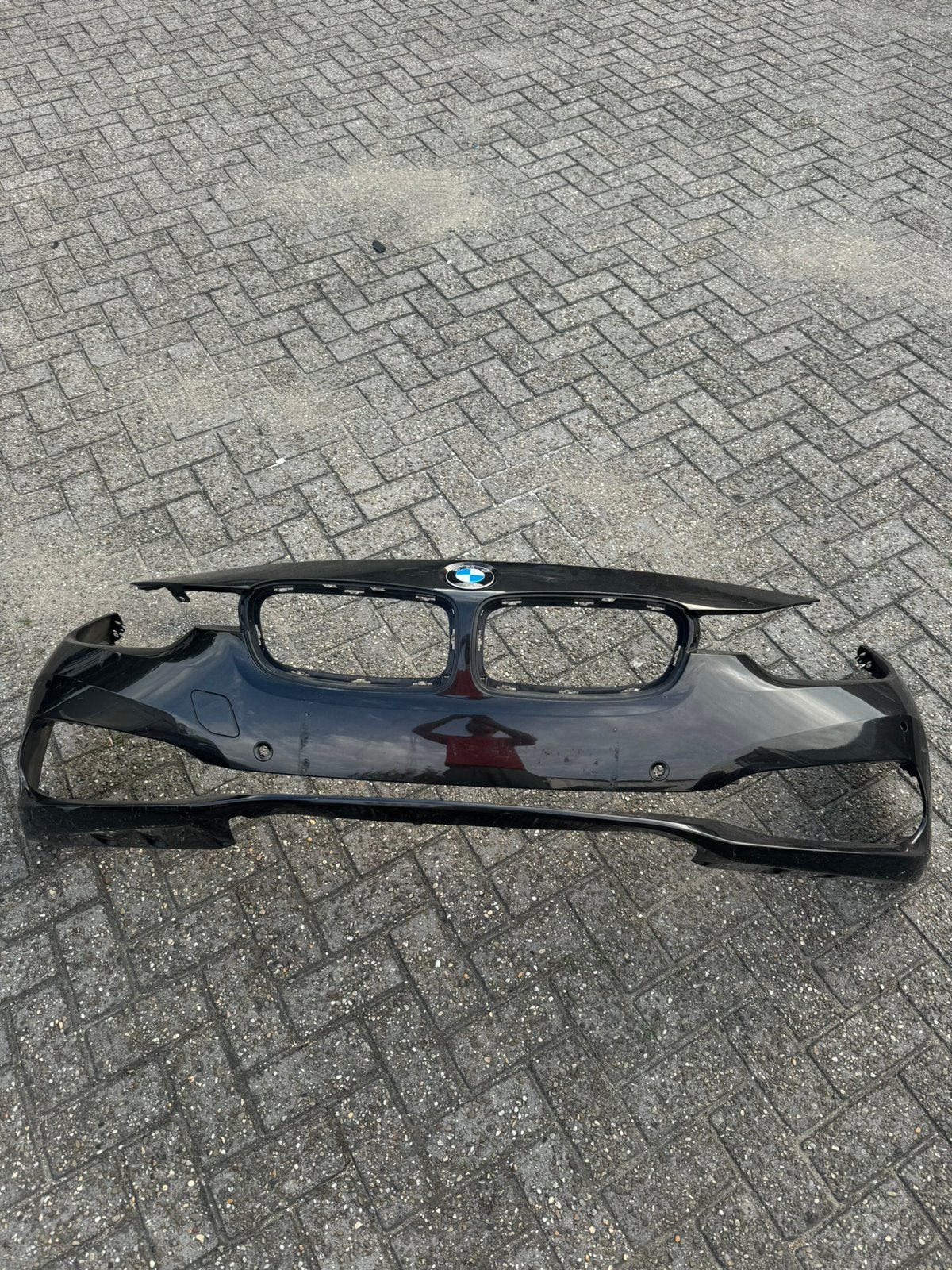 BMW 3 serie F30 voorbumper, Ophalen