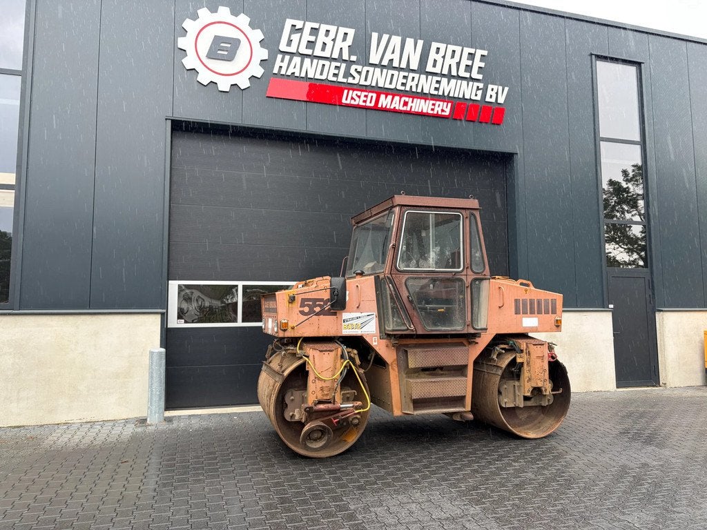 Case W552 trilwals/wegenwals/tandemwals