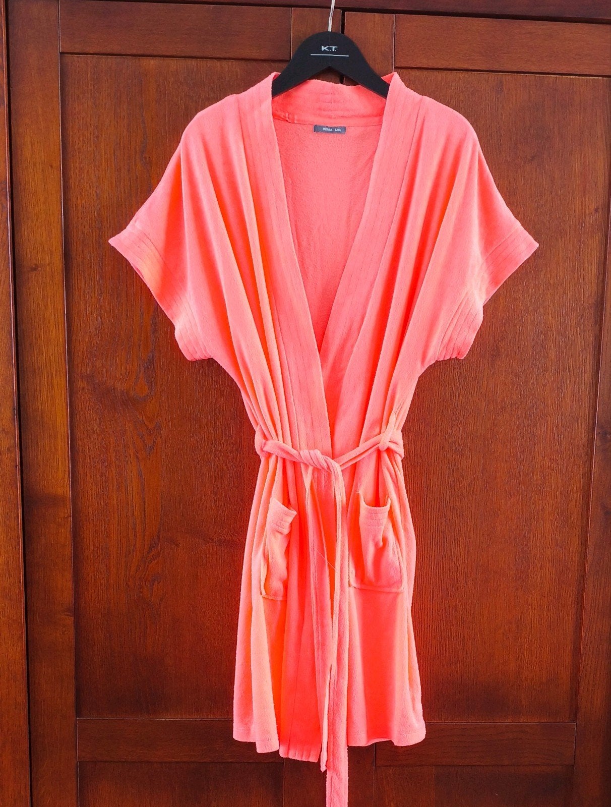 Zomer badjas roze, noen oranje, lente groen en grijs L/ XL
P, Ophalen of Verzenden, Nieuw, Maat 42/44 (L), Oranje