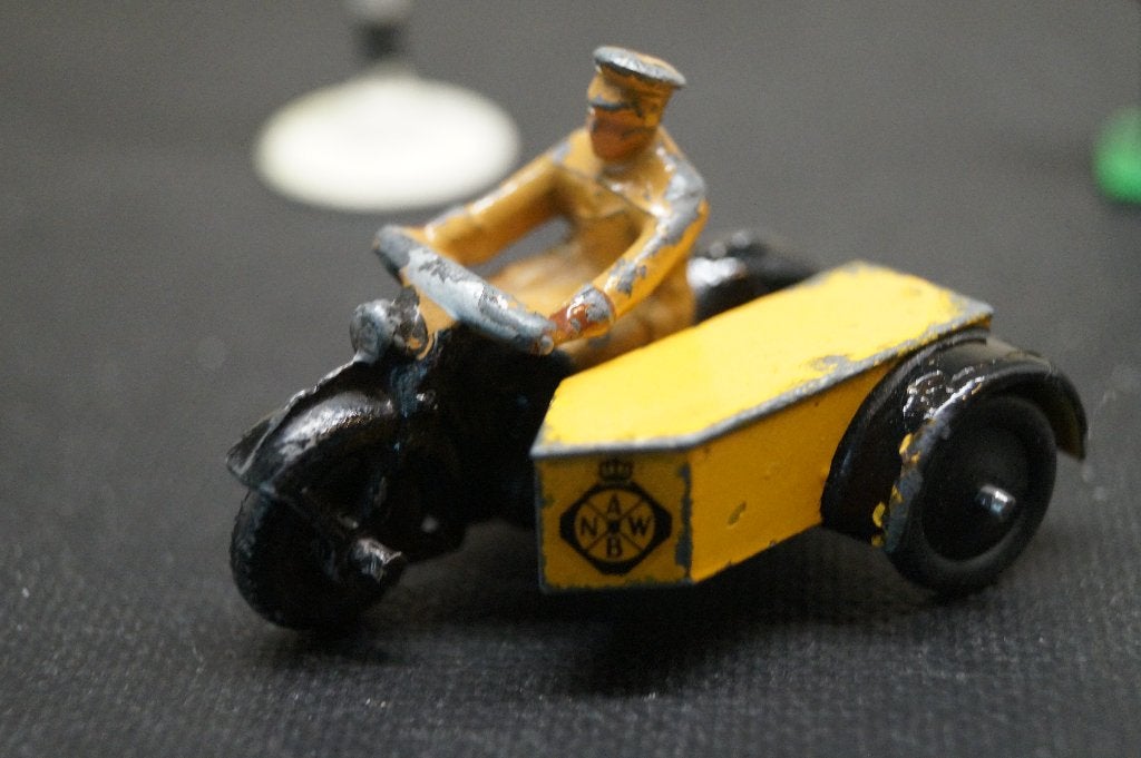 Dinky toys Motor met zijspan, ANWB,, Verzenden