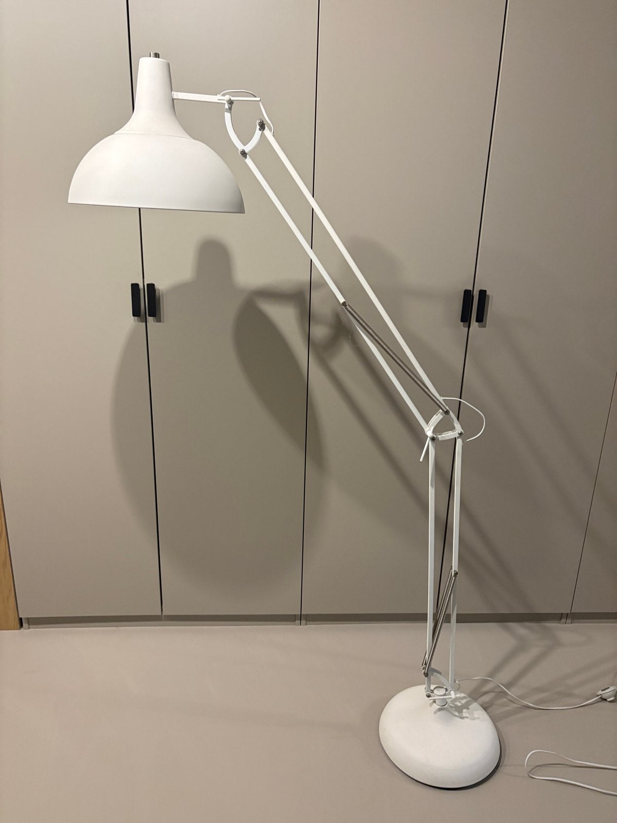 Zuiver Vloerlamp Office Wit - Verstelbare Bureaulamp, Huis en Inrichting, Lampen | Vloerlampen, Ophalen, Gebruikt, Metaal, 150 tot 200 cm
