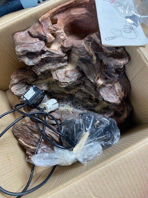 reptielenbad en waterloop met verstuiver., Dieren en Toebehoren, Ophalen, Gebruikt, Terrarium of Paludarium