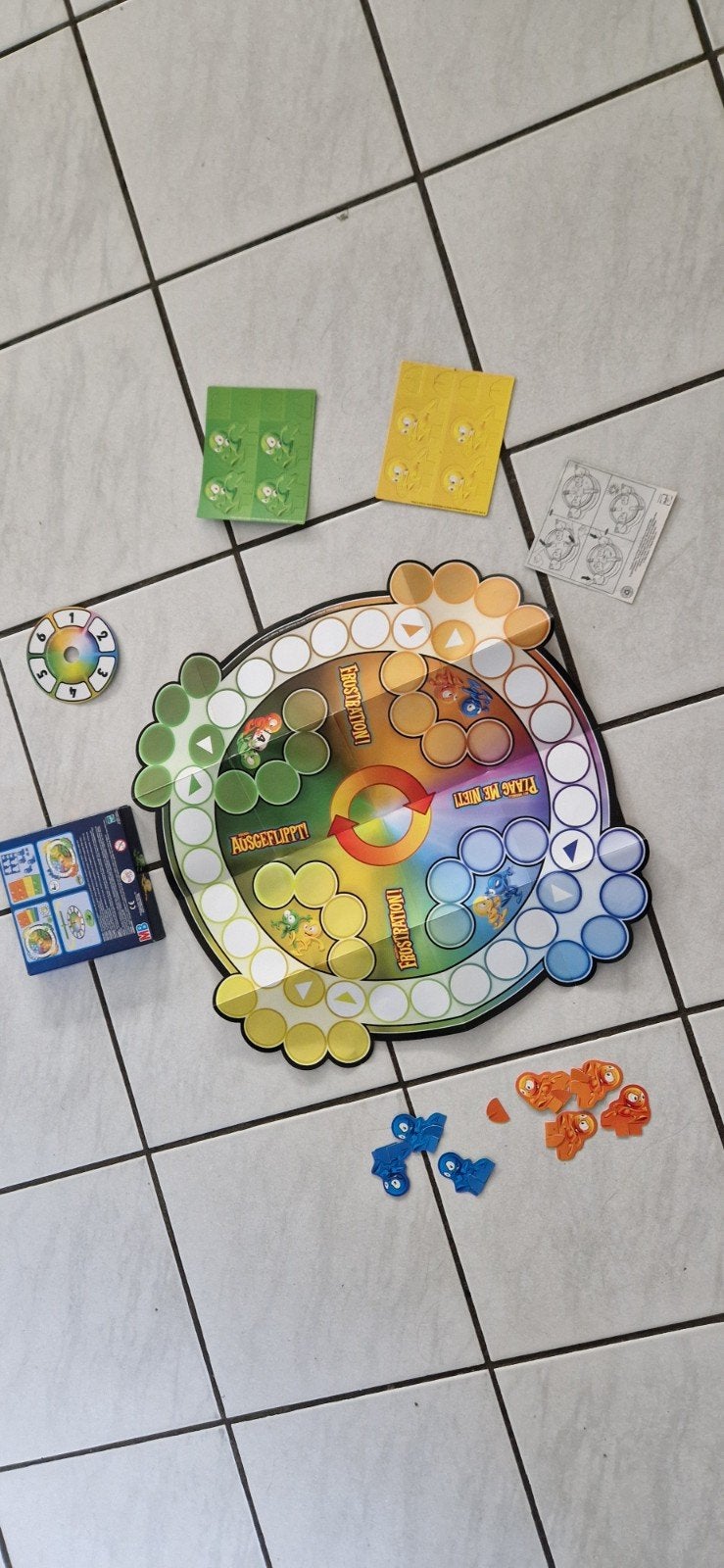 McDonald's Happy Meal Bordspel - Draai en Speel, Drie of vier spelers, Ophalen of Verzenden, Zo goed als nieuw, McDonald's / Hasbro