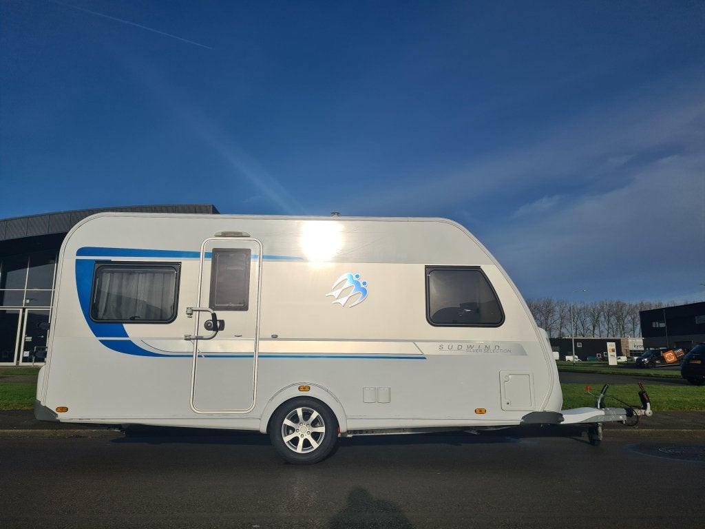 Knaus Sudwind Silver Selection 450 FU, Caravans en Kamperen, Rondzit, Bedrijf, Overige typen, 4 tot 5 meter