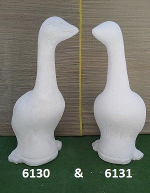 Set Ganzen rechts en links samen. nr 6130 & 6131., Tuin en Terras, Tuinbeelden, Ophalen, Nieuw, Beton, Dierenbeeld