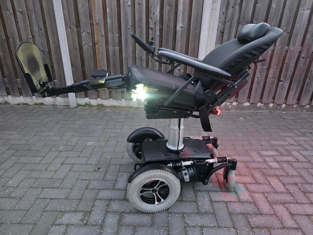 Meyra permobil orthomed TA IQ FWD 2017 zo goed als nieuw !!!, Ophalen, Zo goed als nieuw, Elektrische rolstoel