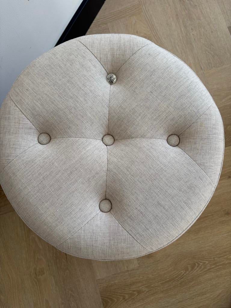 Riviera maison poef beige zgan, Huis en Inrichting, Banken | Voetenbanken en Poefen, Minder dan 50 cm, Rond, Ophalen of Verzenden