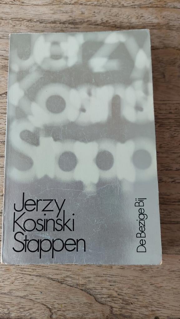 Jerzy Kosinski - Stappen (De Bezige Bij), Ophalen of Verzenden, Gelezen, Jerzy Kosinski, Europa overig
