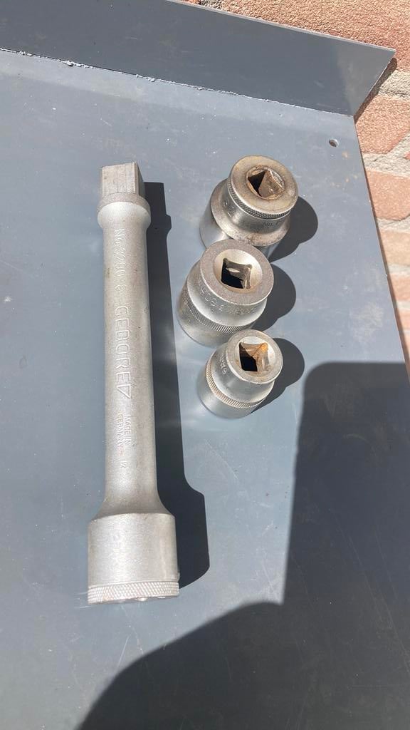 Gedore 3/4 verlengstuk 200 mm met doppen 24-30-32 mm half, Ophalen, Zo goed als nieuw, Gereedschap of Toebehoren