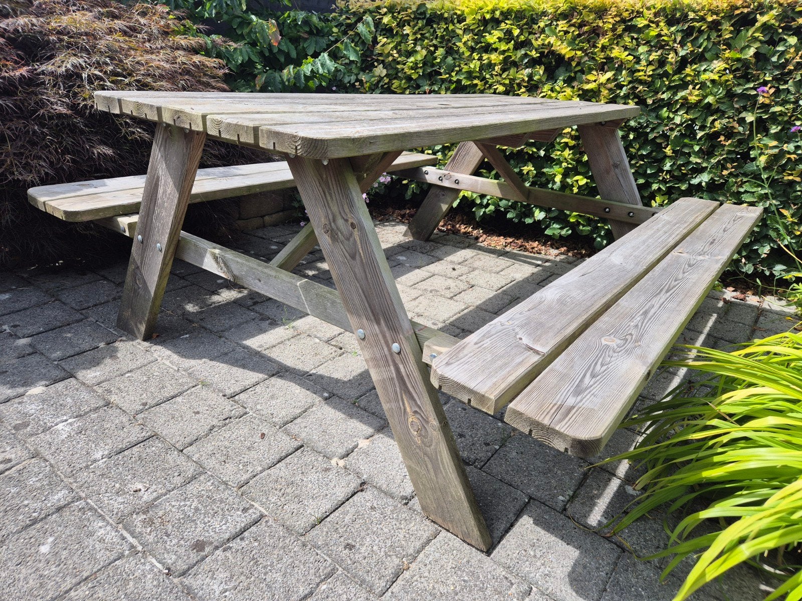 Robuuste houten picknicktafel met parasolgat, Ophalen, Gebruikt, Rechthoekig, Hout