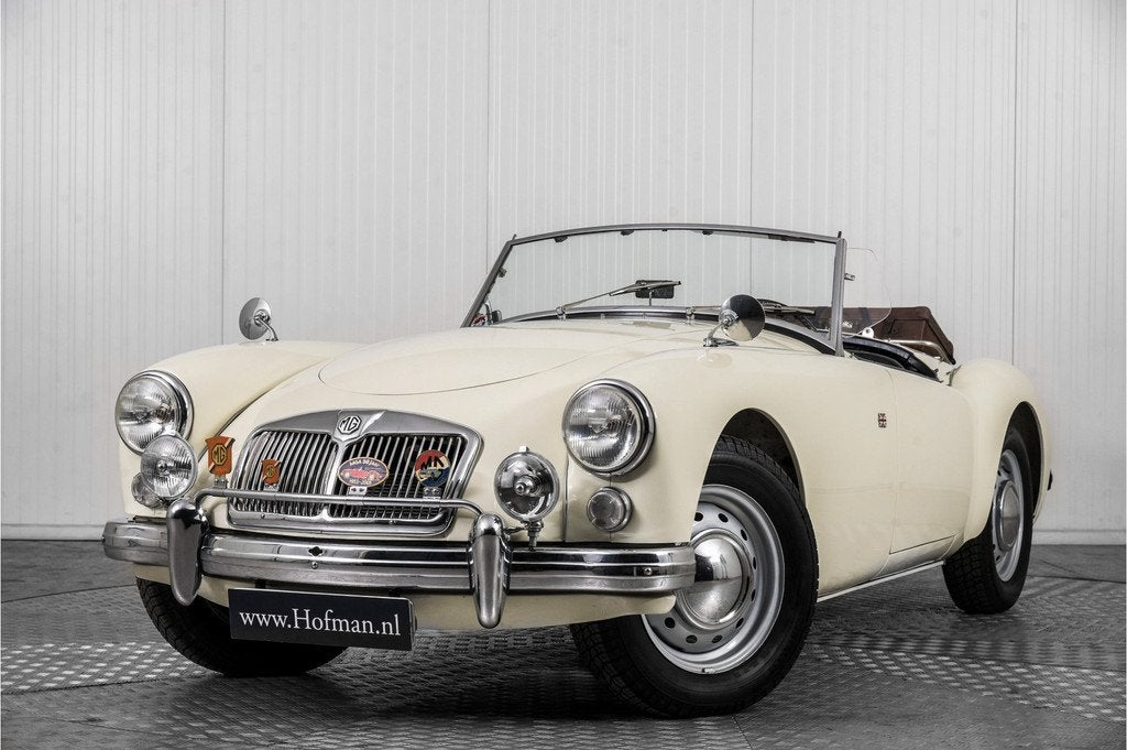 MG MGA 1600 . (bj 1961), Auto's, MG, Gebruikt, Cabriolet, Wit, Leder