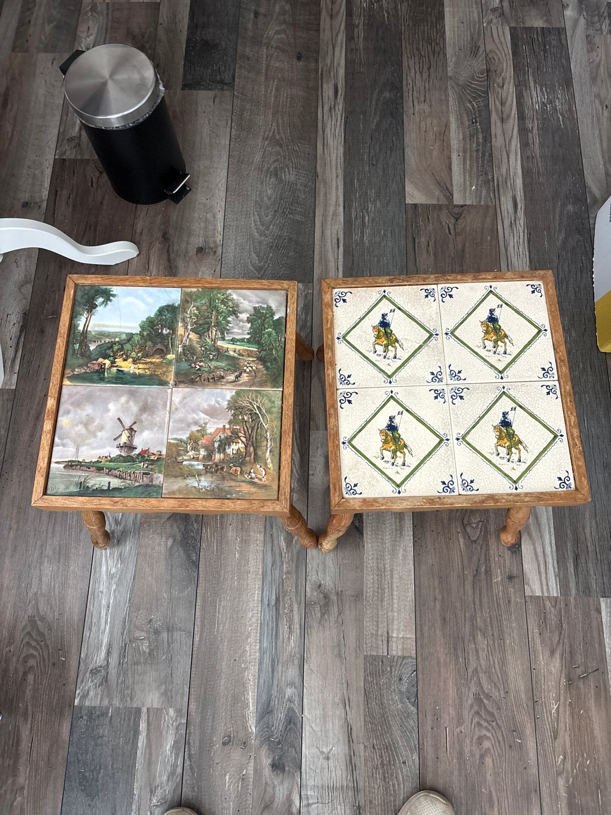 Set van 2 vintage eiken tegeltafeltjes (Ridders & Holland), Ophalen