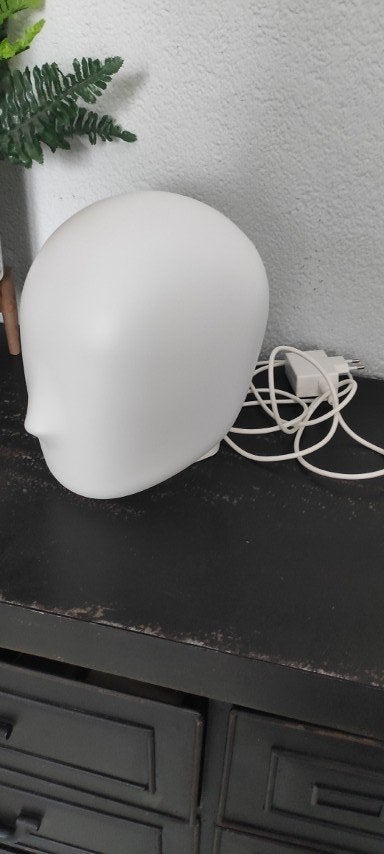 Tafellamp Ikea Iskarna wit hoofd, Ophalen of Verzenden, Zo goed als nieuw, Kunststof, Minder dan 50 cm