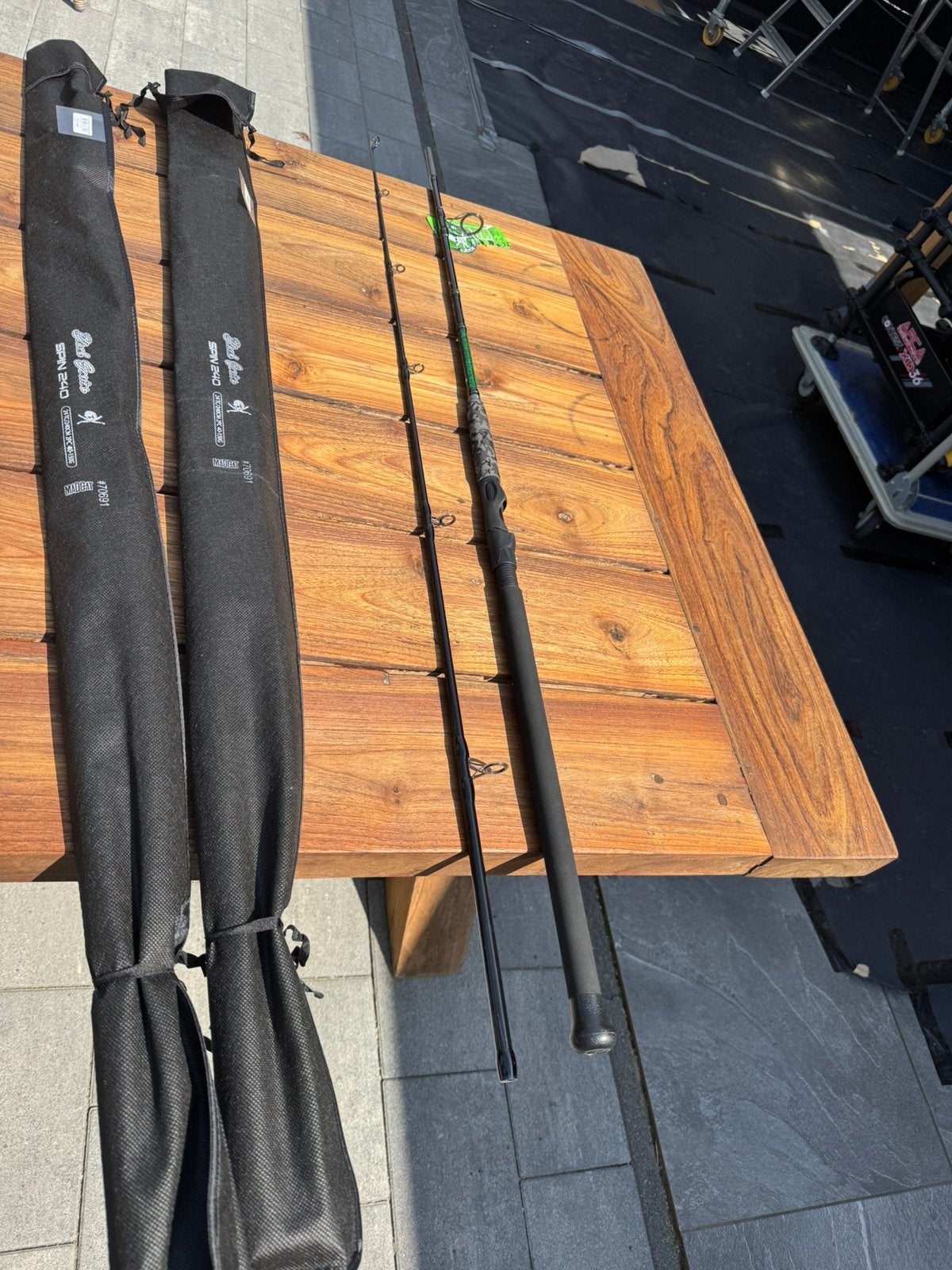 nieuwe madcat black series spin 2,4m en 40-150 gr, Watersport en Boten, Hengelsport | Roofvissen, Ophalen of Verzenden, Nieuw