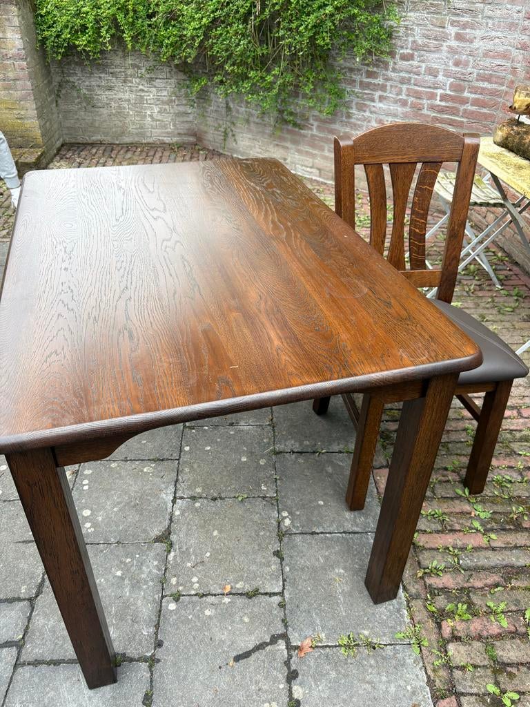 Eikenhouten eettafel met 4 stoelen, Gebruikt, 100 tot 150 cm, Eikenhout, Tot twee personen
