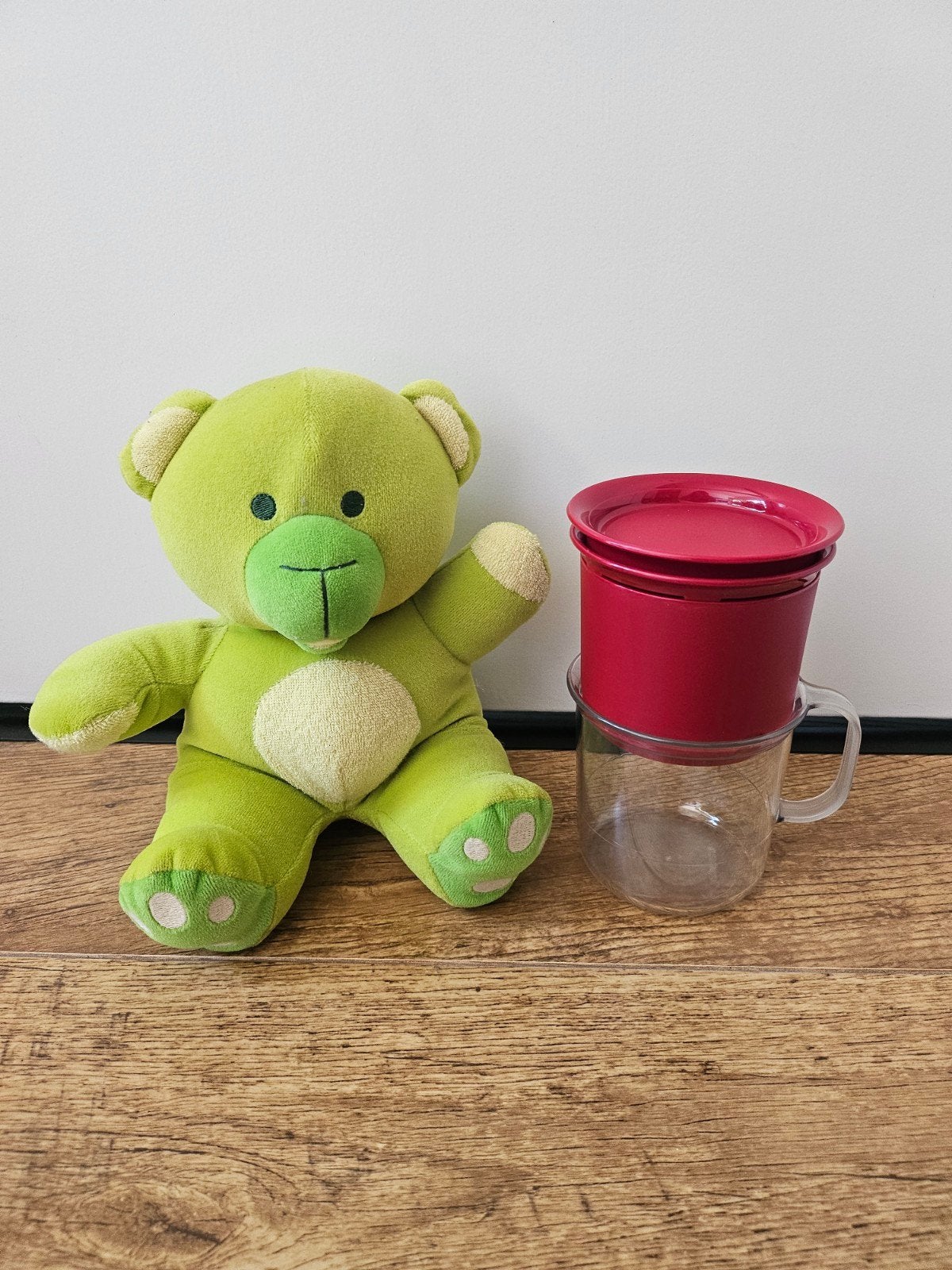 ** Tupperware nieuwe koffie maker beker rood doorzichtig, Beker of Kan, Nieuw, Ophalen of Verzenden, Met deksel
