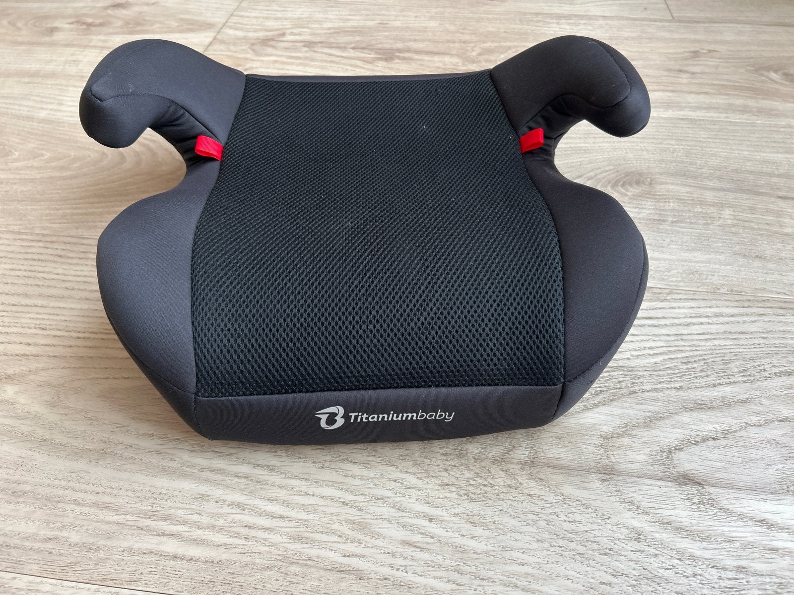 Titaniumbaby Tano Isofix zitverhoger 22-36 kg, Overige merken, Autogordel of Isofix, Gebruikt, 22 t/m 36 kg