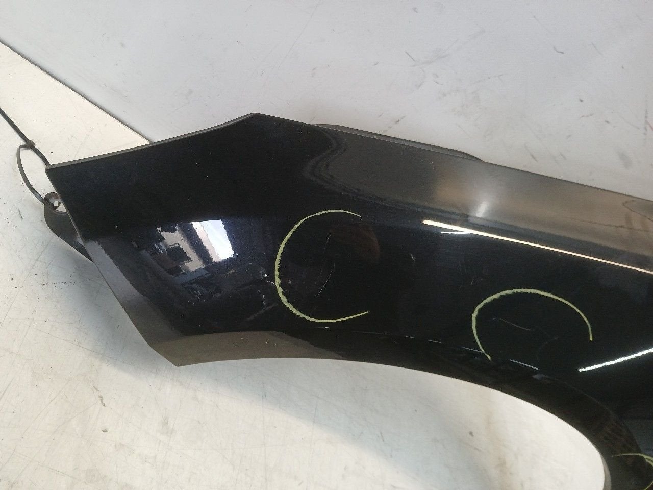 Spatbord links voor Ford Focus, Auto-onderdelen, Onderdelen@venauto.nl, Van der Ven Autorecycling B.V., Gebruikt, Ettenseweg 76, 4706 PB Roosendaal, The Netherlands