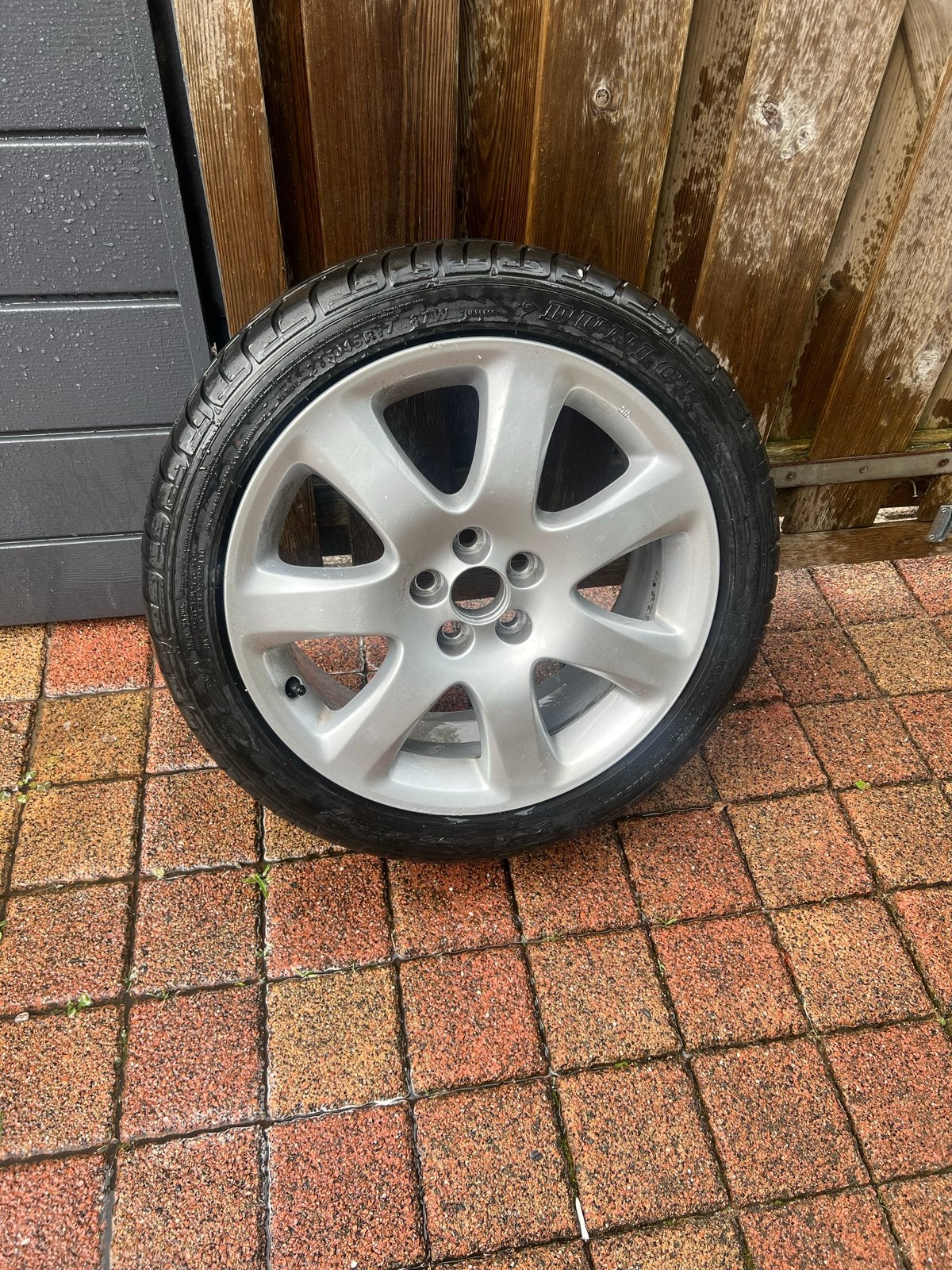 Toyota Avensis reservewiel met bijna nieuwe band, Ophalen of Verzenden