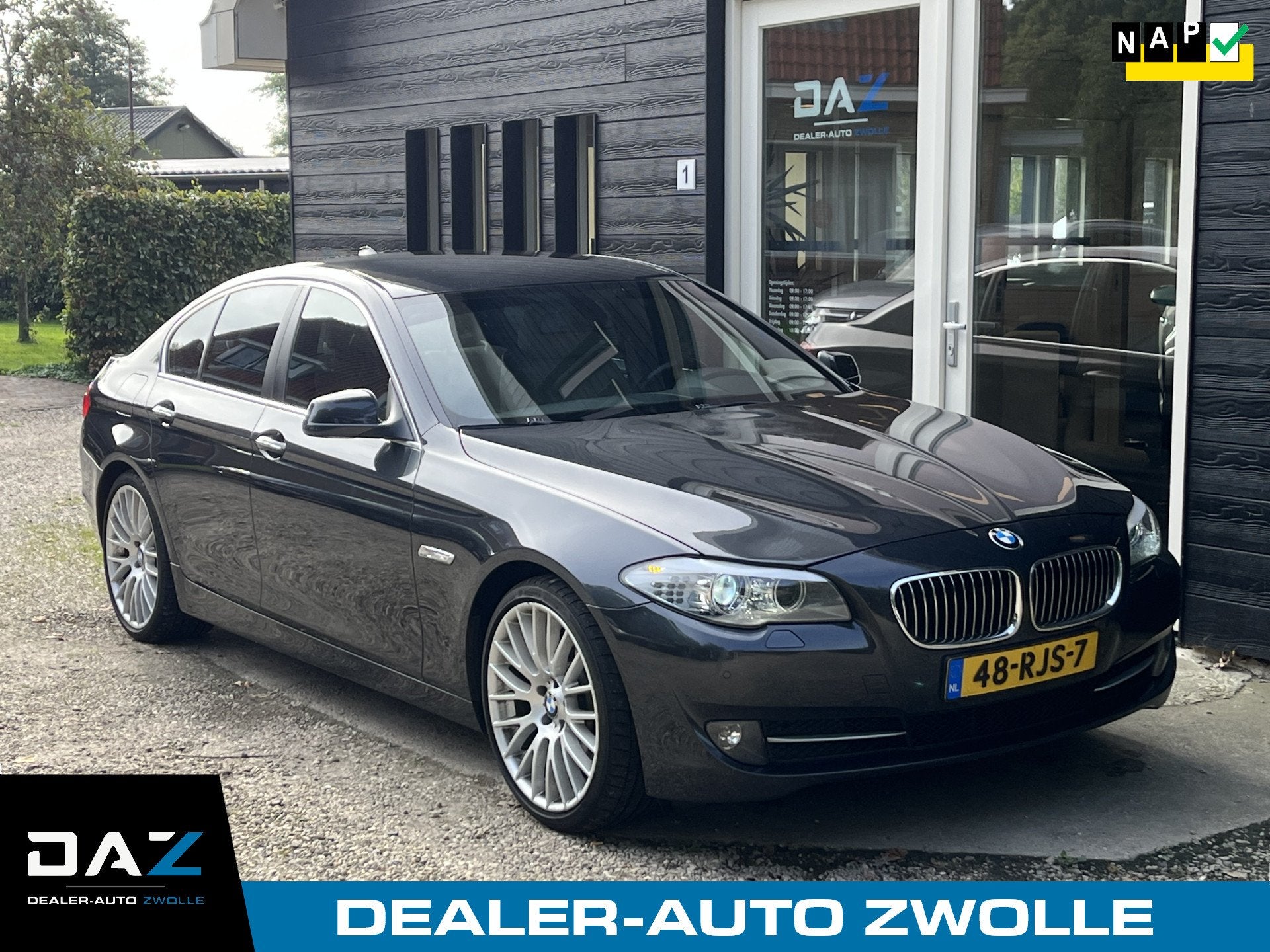 BMW 5 Serie 528i High Executive Aut/Ecc/Leer/Navi (bj 2011), Euro 5, Gebruikt, Beige, 2996 cc