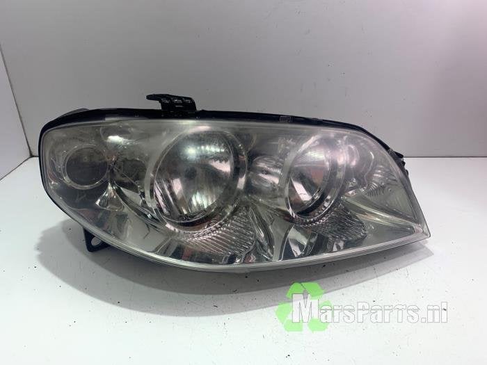 Koplamp rechts van een Fiat Punto, Auto-onderdelen, Gebruikt, -, -, Ophalen of Verzenden