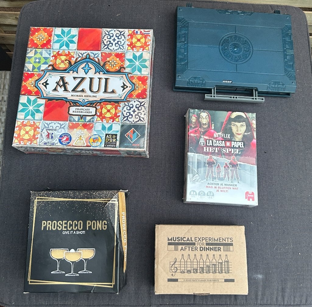 Bordspellen: Azul, La Casa de Papel, Prosecco Pong, Ophalen of Verzenden, Zo goed als nieuw