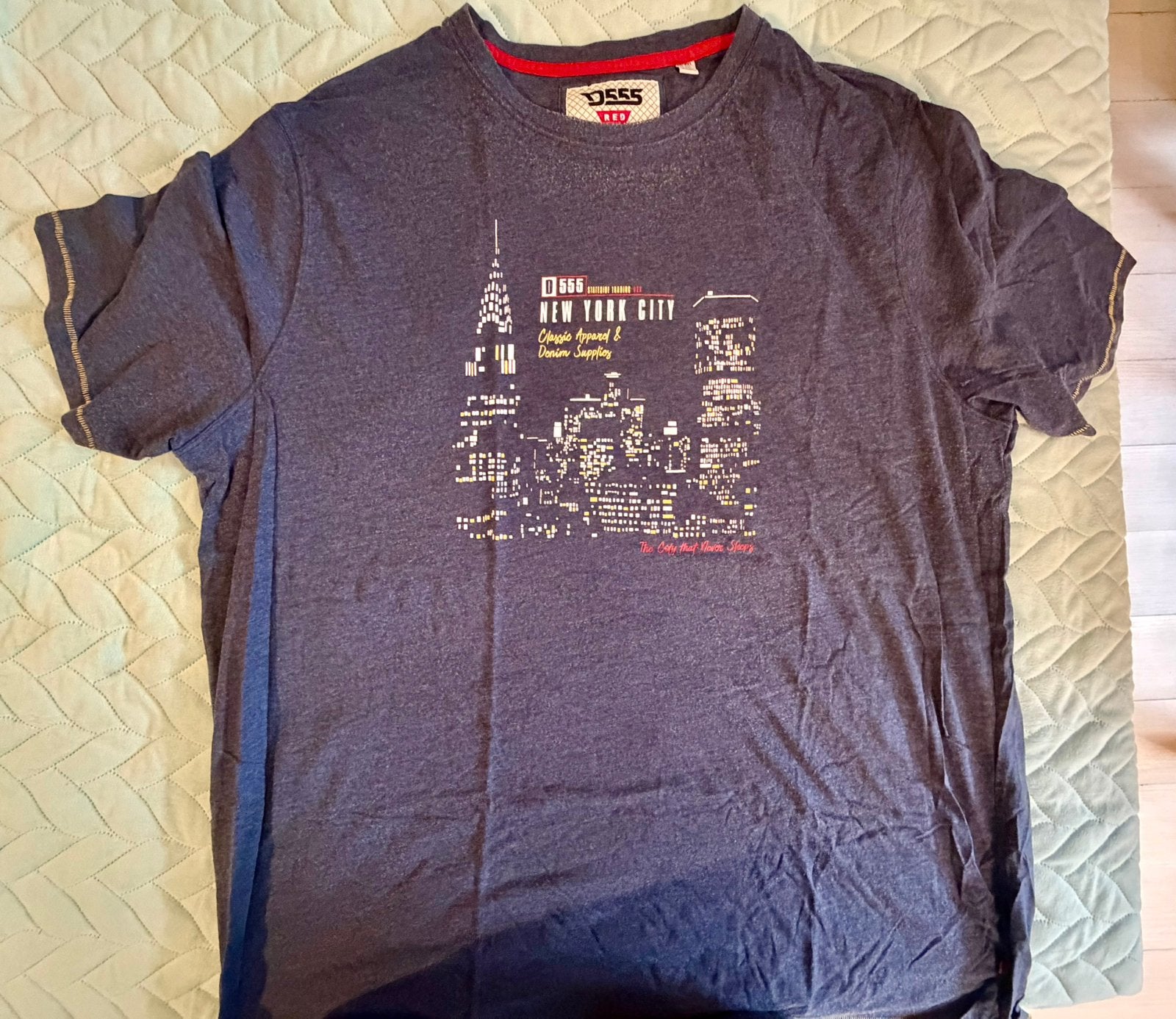 D555 t-shirt 4XL Skyline NYC print - nieuw & ongedragen, Ophalen of Verzenden, Nieuw, Overige maten, Blauw