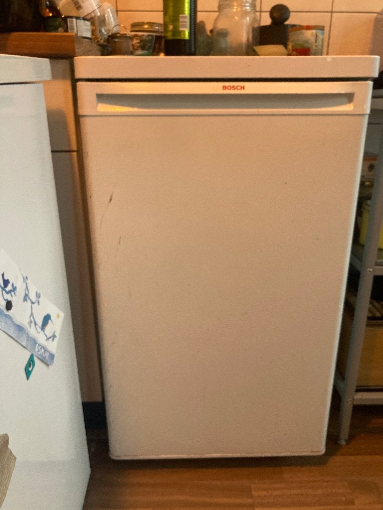 Bosch Koelkast Tafelmodel, 100 tot 150 liter, 45 tot 60 cm, Ophalen, 85 tot 120 cm