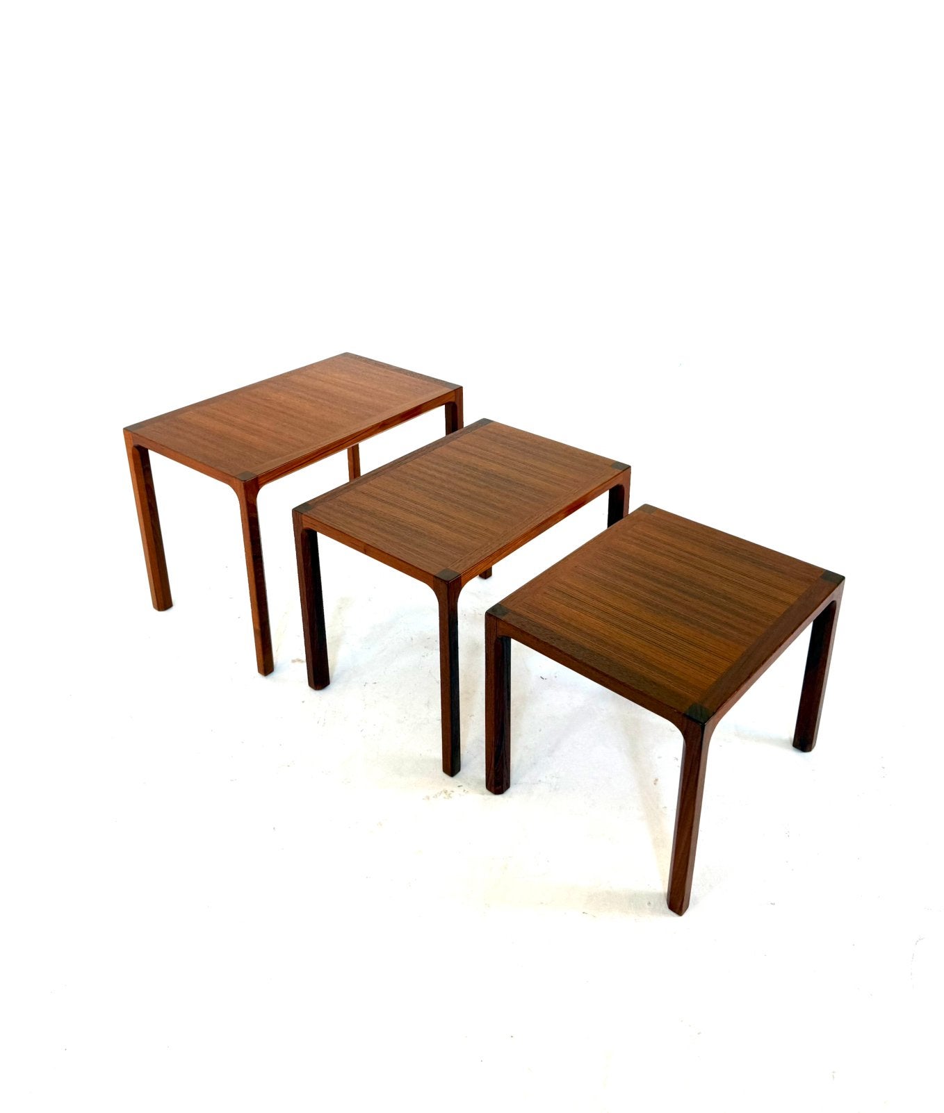 Vintage teakhouten nesting tables, Kai Kristiansen ‘60, Vintage retro buisframe design rotan webbing papercord deens, Kai Kristiansen