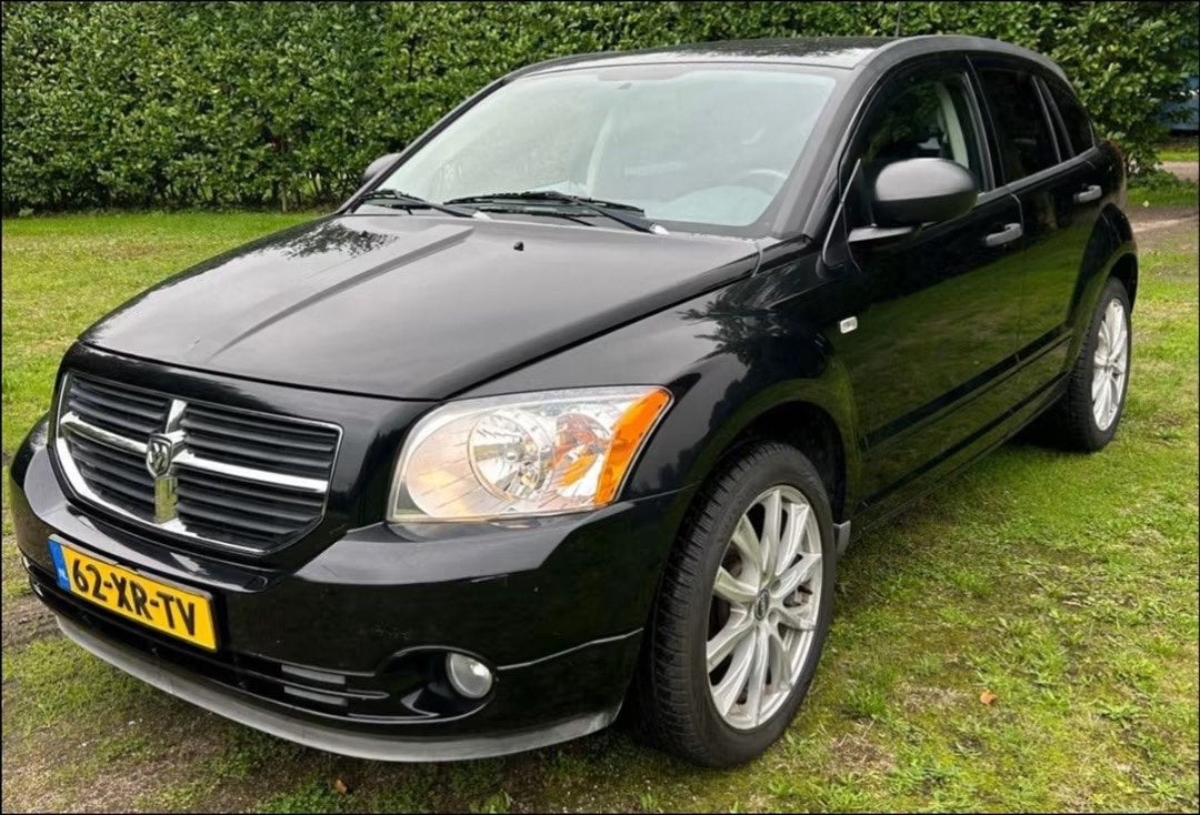 Zeer Nette Dodge Caliber 2.0 SXT | AUTOMAAT | Weinig KM |NAP, Auto's, 1998 cc, 450 kg, Gebruikt, Zwart