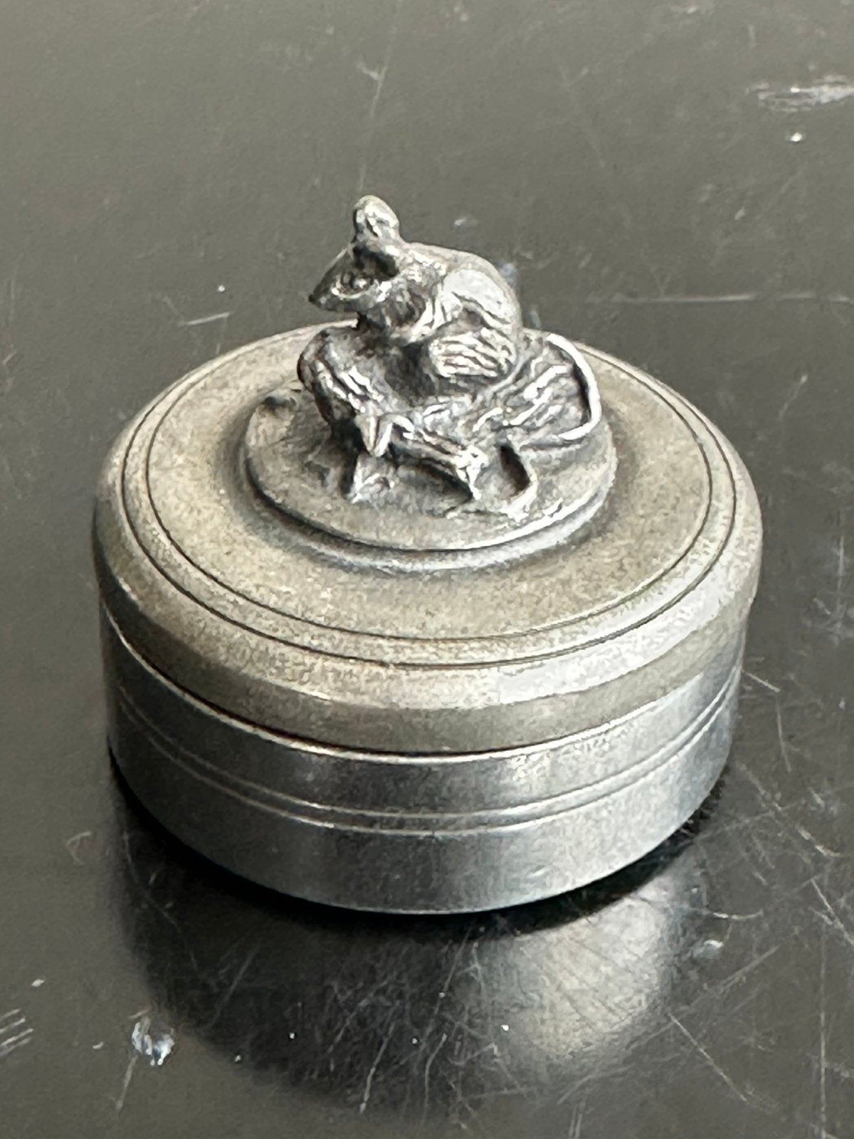 Oud tinnen tandenfee Pillendoosje 4 cm, Ophalen of Verzenden