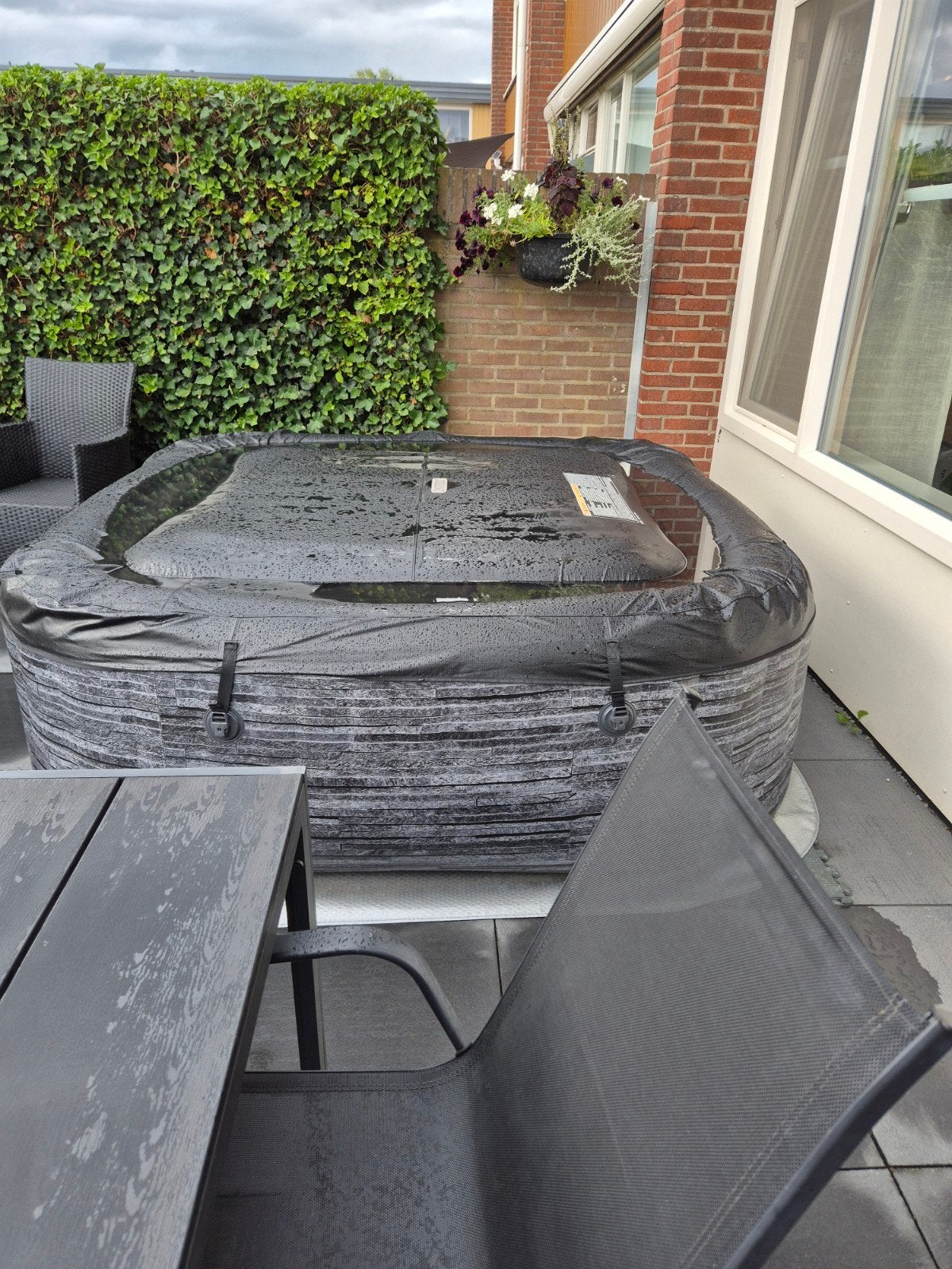 intex spa jacuzie, Ophalen, Zo goed als nieuw