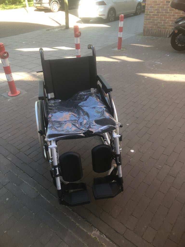 Rolstoel, Ophalen of Verzenden, Zo goed als nieuw, Duwrolstoel