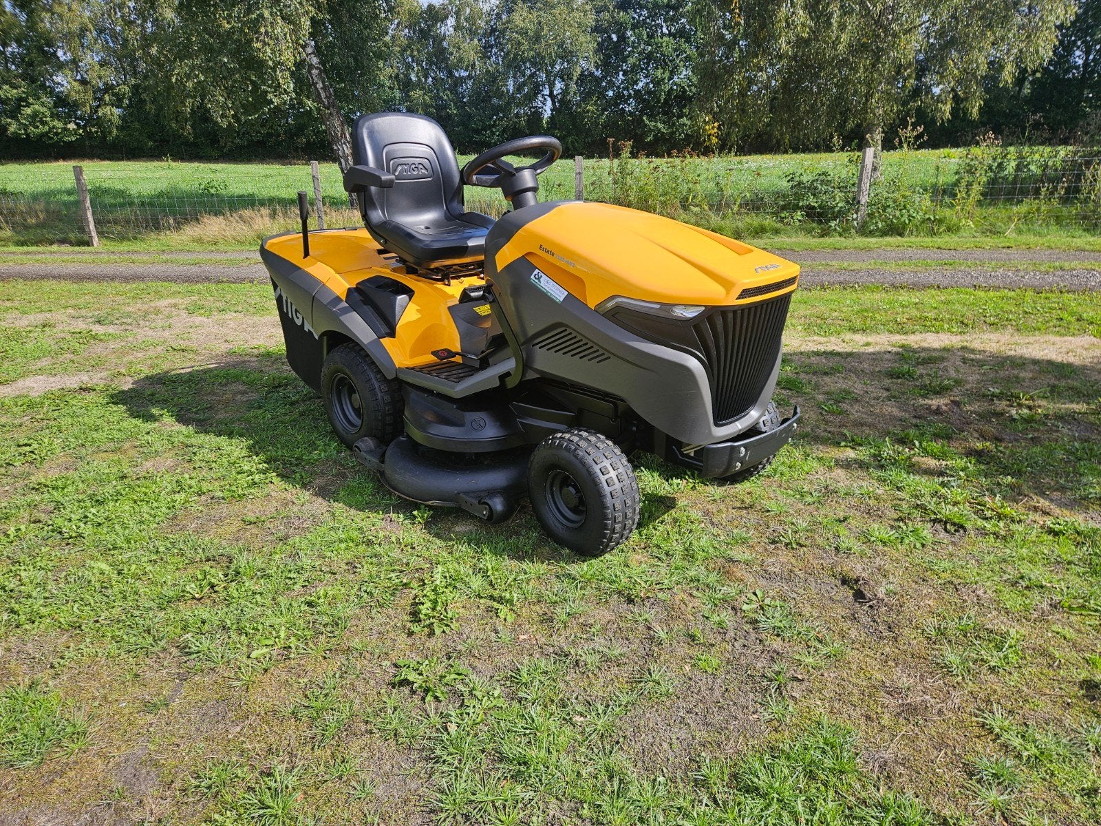 STIGA Estate 7122 HWS zitmaaier – 2019 – 124 uur!
Te koop a, Ophalen, Gebruikt, Stiga, Elektrische starter