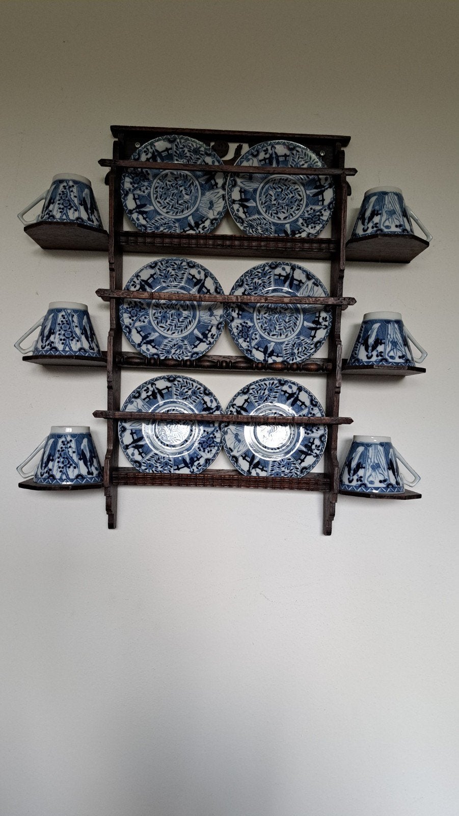 Houten rekje met 6 kopjes en schoteltjes, Ophalen