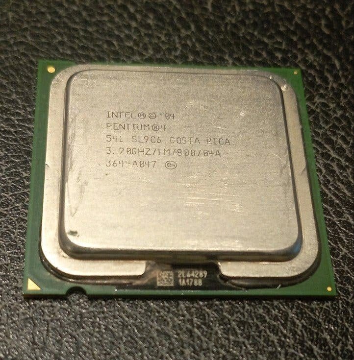 Intel Pentium 4 3.20GHz Processor (SL9C6), Computers en Software, LGA775, Gebruikt, Ophalen of Verzenden, Intel Pentium 4 541 SL9C6