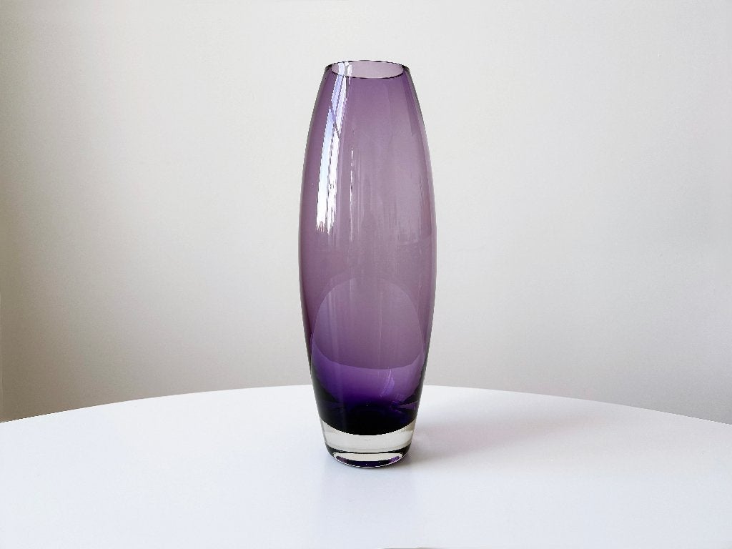 Vintage XL vaas glas design Scandinavisch paars, Huis en Inrichting, Woonaccessoires | Vazen, Ophalen of Verzenden, Paars, Glas