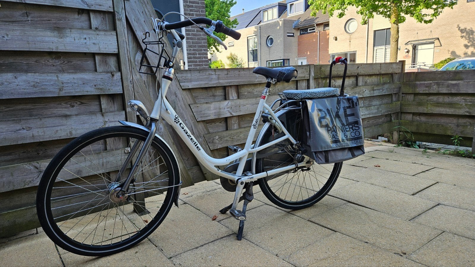 Gazelle Bloom damesfiets moederfiets met lage instap, Fietsen en Brommers, Fietsen | Dames | Damesfietsen, Ophalen, Gebruikt, Velgrem
