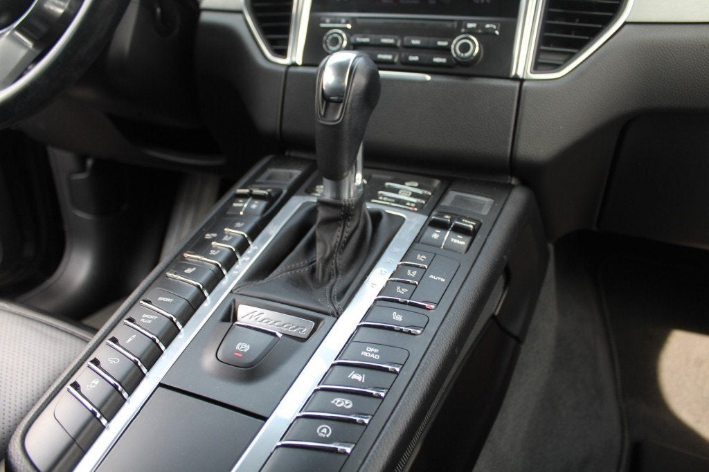 Foto 41 van Porsche MACAN 3.0 GTS Sport Chrono /Leer/ Sportuitlaat/ Trek