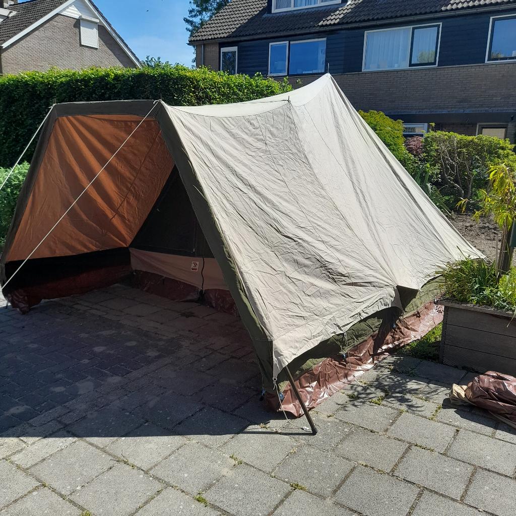 Tent, stormtent, Ophalen, Gebruikt, Tot en met 3