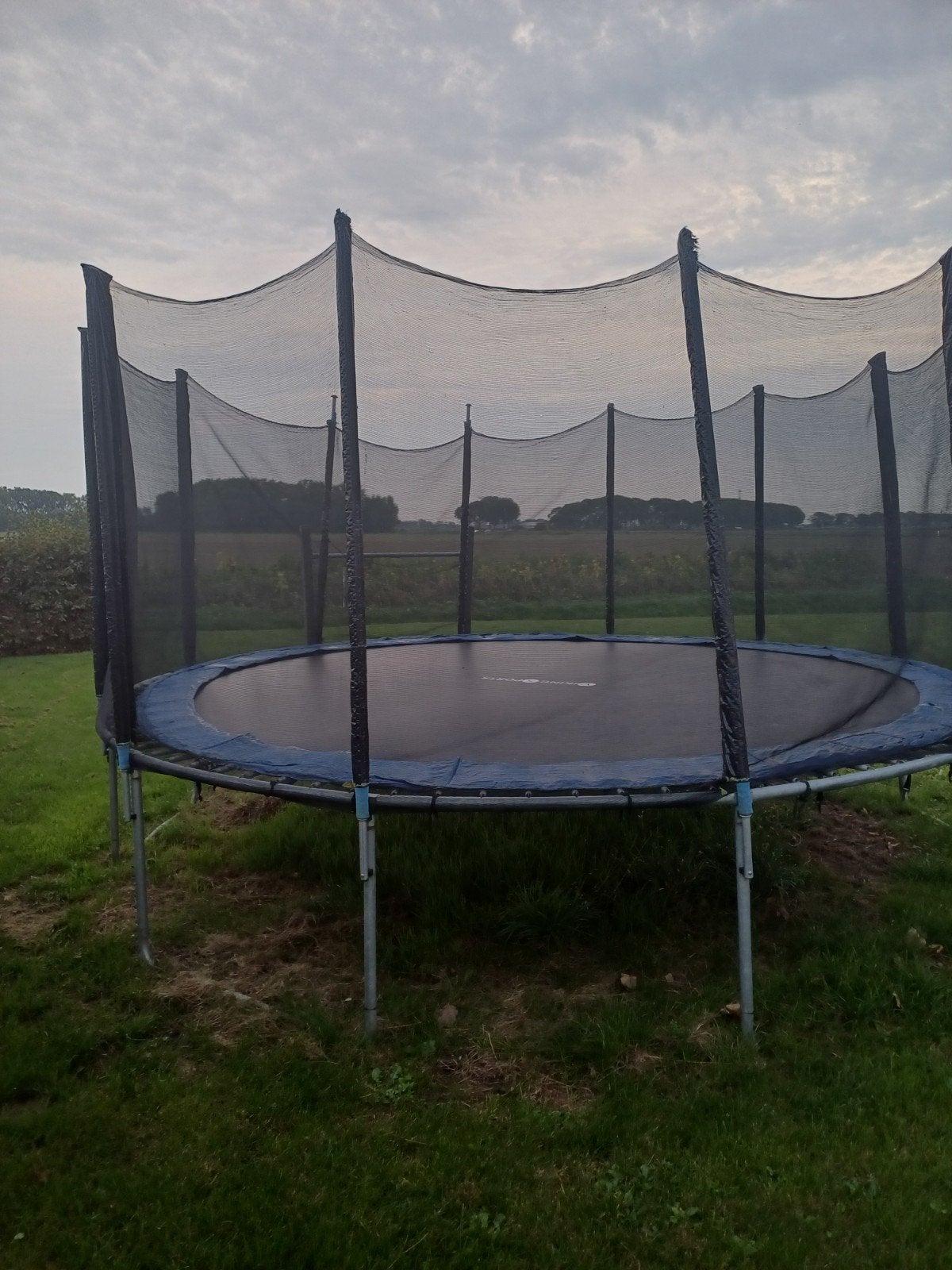 trampoline ongeveer 430cm doorsnede, Ophalen, Gebruikt