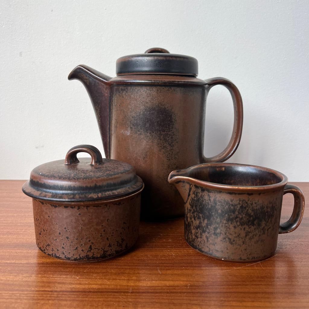 Arabia Ruska koffiepot Fins jaren 60 design Ulla Procopé, Huis en Inrichting, Ruska, Keramiek, Overige typen, Ophalen of Verzenden
