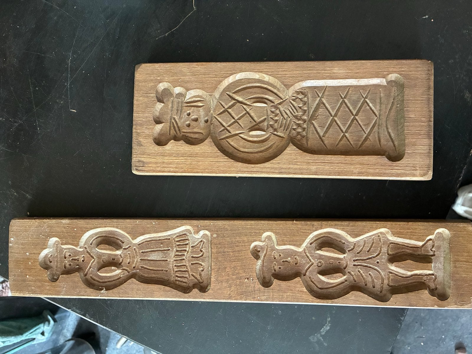 Antieke houten koekplanken met figuren, Ophalen
